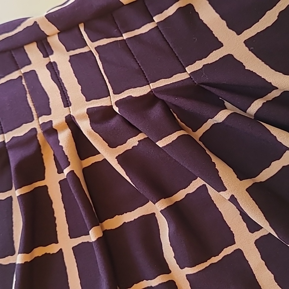Chic Grid Pattern Dress - Picture 4 of 6
